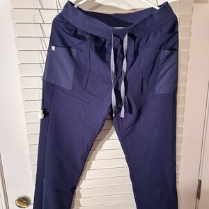 Figs scrub pants, women's, tapered/jogger style leg